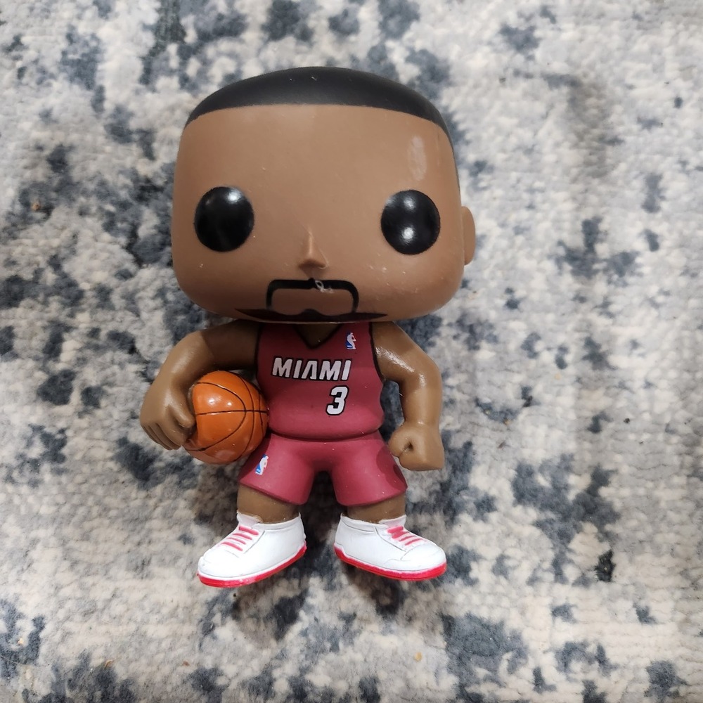 Funko Pop NBA Miami Heat Dwyane Wade #06 Vinyl Figure Basketball Red Jersey